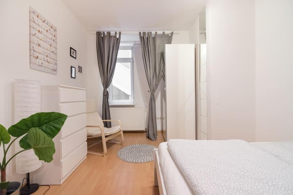 Spacious Central Apartment Wien Eksteriør bilde